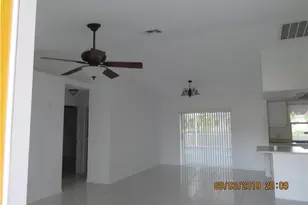 120 SE 27th Terrace, Cape Coral, FL 33904 - Photo 4