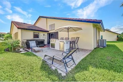 5424 Ashton Cir, Fort Myers, FL 33907 - Photo 24