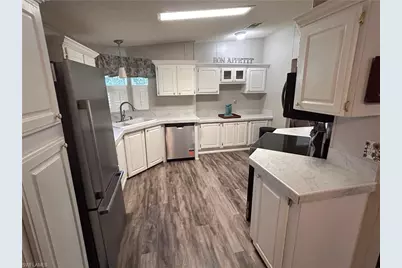 10561 Lake Loop Rd #37M, North Fort Myers, FL 33903 - Photo 6