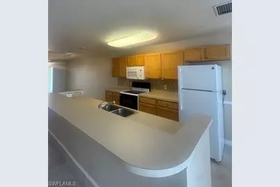 722 SW 35th St, Cape Coral, FL 33914 - Photo 6