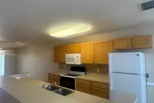 722 SW 35th St, Cape Coral, FL 33914 - Photo 6