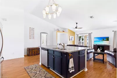 211 NW 26th Ave, Cape Coral, FL 33993 - Photo 12