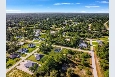 1011 Kent St E, Lehigh Acres, FL 33974 - Photo 18