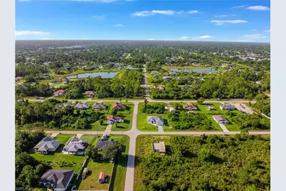 736 Chambers St E, Lehigh Acres, FL 33974 - Photo 54