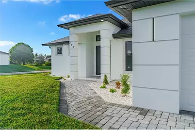 736 Chambers St E, Lehigh Acres, FL 33974 - Photo 10