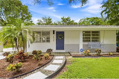 2926 Holly Rd, Fort Myers, FL 33901 - Photo 6