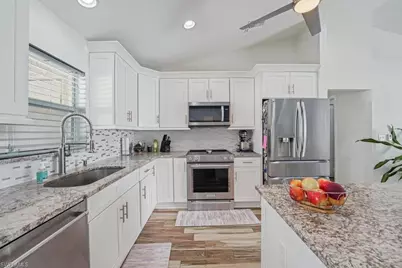 4342 SW 9th Pl, Cape Coral, FL 33914 - Photo 6