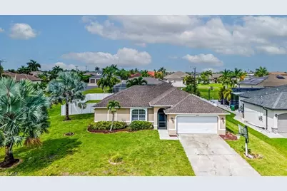 4342 SW 9th Pl, Cape Coral, FL 33914 - Photo 2