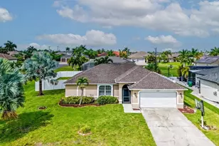 4342 SW 9th Pl, Cape Coral, FL 33914 - Photo 2