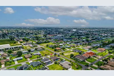4342 SW 9th Pl, Cape Coral, FL 33914 - Photo 32