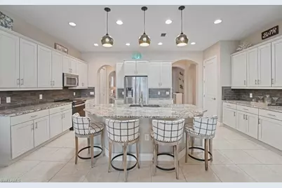 12766 Fairington Way, Fort Myers, FL 33913 - Photo 4