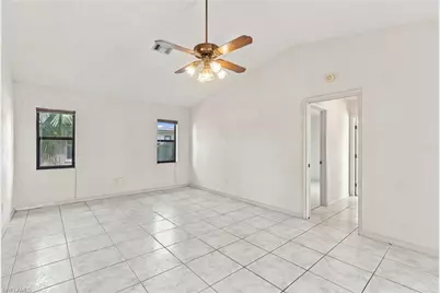 202 SE 37th Ter, Cape Coral, FL 33904 - Photo 10