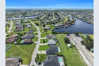 3221 SW 3rd Ter, Cape Coral, FL 33991 - Photo 50