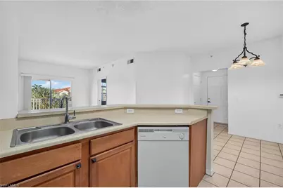 15655 Ocean Walk Cir #301, Fort Myers, FL 33908 - Photo 14