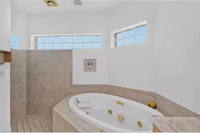 1012 SW 39th Ter, Cape Coral, FL 33914 - Photo 22