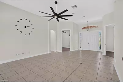 1012 SW 39th Ter, Cape Coral, FL 33914 - Photo 4