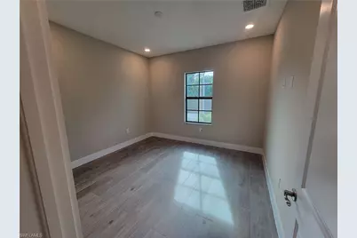 21250 Estiva Villa Cir, Estero, FL 33928 - Photo 20