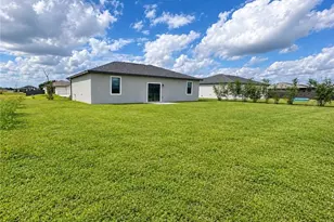 7008 Waldo Cir NW, Labelle, FL 33935 - Photo 8