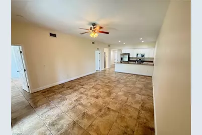 606 SE 13th Ter, Cape Coral, FL 33990 - Photo 6
