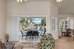 1935 SE 26th St, Cape Coral, FL 33904 - Photo 6