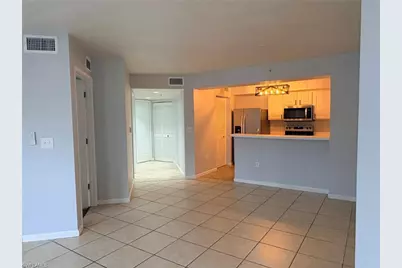4109 Residence Dr #506, Fort Myers, FL 33901 - Photo 4