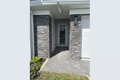 908 NE 8th Pl, Cape Coral, FL 33909 - Photo 2
