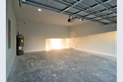 8056 Sherwood Cir, Labelle, FL 33935 - Photo 2