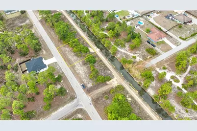 1113 E 12th St, Lehigh Acres, FL 33972 - Photo 2