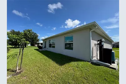 4106 NE 22nd Pl, Cape Coral, FL 33909 - Photo 22