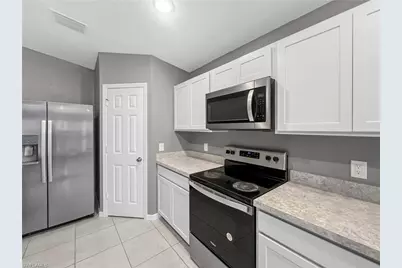 3107 35th St W, Lehigh Acres, FL 33971 - Photo 10