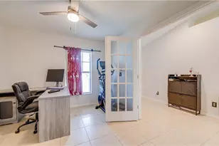 1406 NE 10th Ln, Cape Coral, FL 33909 - Photo 4