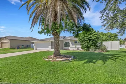 105 SE 44th Ter, Cape Coral, FL 33904 - Photo 2