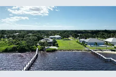 726 Overriver Dr, North Fort Myers, FL 33903 - Photo 2