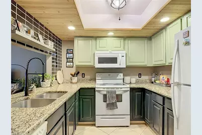 8805 Lateen Ln #103, Fort Myers, FL 33919 - Photo 4