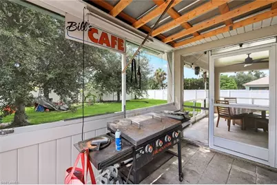 410 SW 7th Ct, Cape Coral, FL 33991 - Photo 22