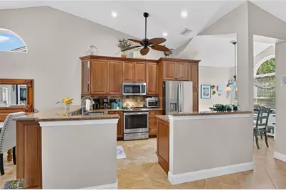 16320 Kelly Woods Dr, Fort Myers, FL 33908 - Photo 14