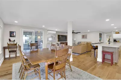 227 Tangerine Dr, Fort Myers, FL 33905 - Photo 8