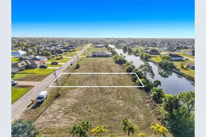 1122 NW 18th Ter, Cape Coral, FL 33993 - Photo 4