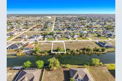 1122 NW 18th Ter, Cape Coral, FL 33993 - Photo 8