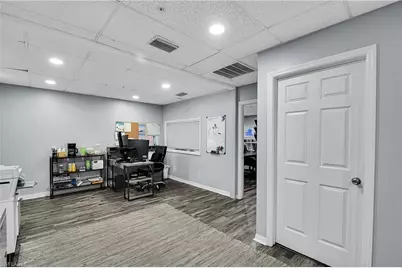 12165 Metro Pkwy #1-4, Fort Myers, FL 33966 - Photo 18