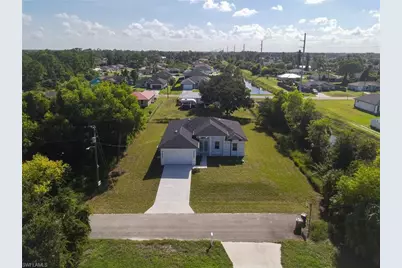 100 Denis Ave N, Lehigh Acres, FL 33971 - Photo 2