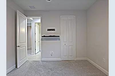7652 Cypress Walk Dr, Fort Myers, FL 33966 - Photo 10
