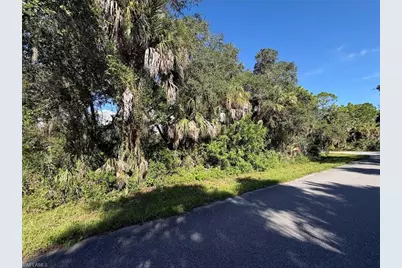 13413 Pebble Ave, Port Charlotte, FL 33953 - Photo 8