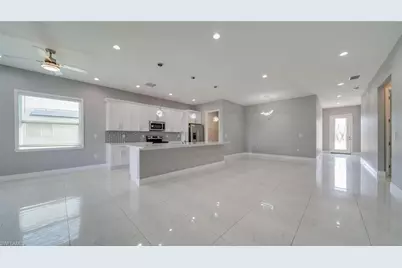 1117 NE 11th Ter, Cape Coral, FL 33909 - Photo 10
