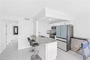 3225 E Riverside Dr, Fort Myers, FL 33916 - Photo 2