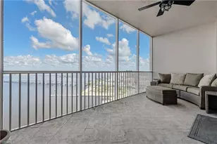 2090 W First St, Fort Myers, FL 33901 - Photo 30