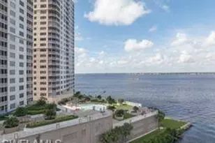 2090 W First St, Fort Myers, FL 33901 - Photo 16
