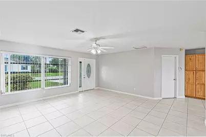 1432 SE 11th Pl, Cape Coral, FL 33990 - Photo 4
