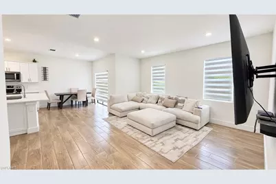9040 Bamboo Cir, Labelle, FL 33935 - Photo 6