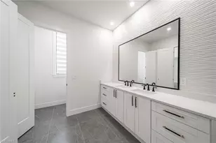 209 Chiquita Blvd N, Cape Coral, FL 33993 - Photo 32